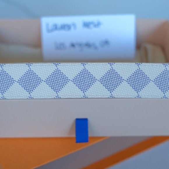 LOUIS VUITTON - Felicie Pochette Studded Damier Azur SPECIAL LIMITED EDITION - Picture 10 of 16